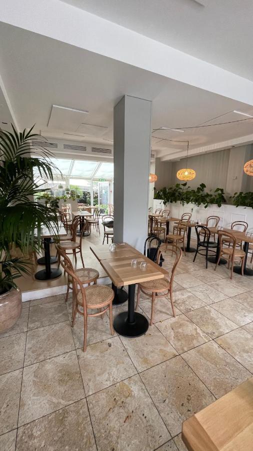 Alexandra Hotel 4*
